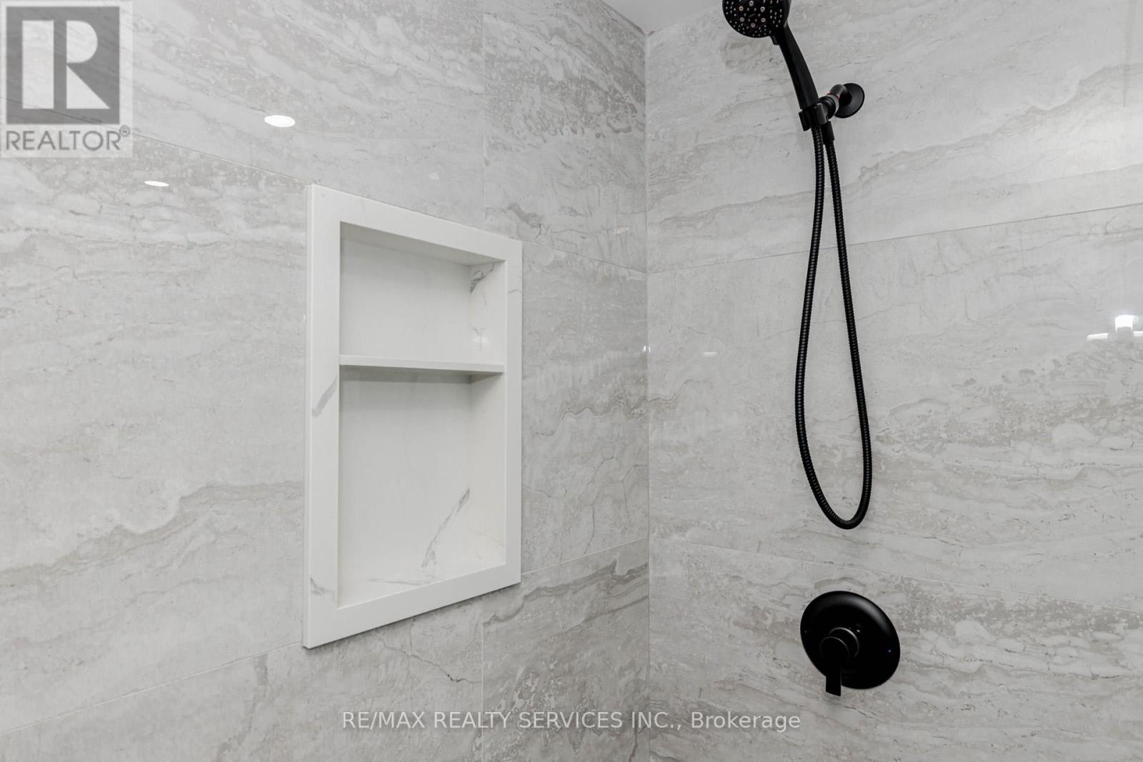 Basement - 50 Amboise Crescent, Brampton, Ontario L7A 3H2 - Photo 21 - W12604874