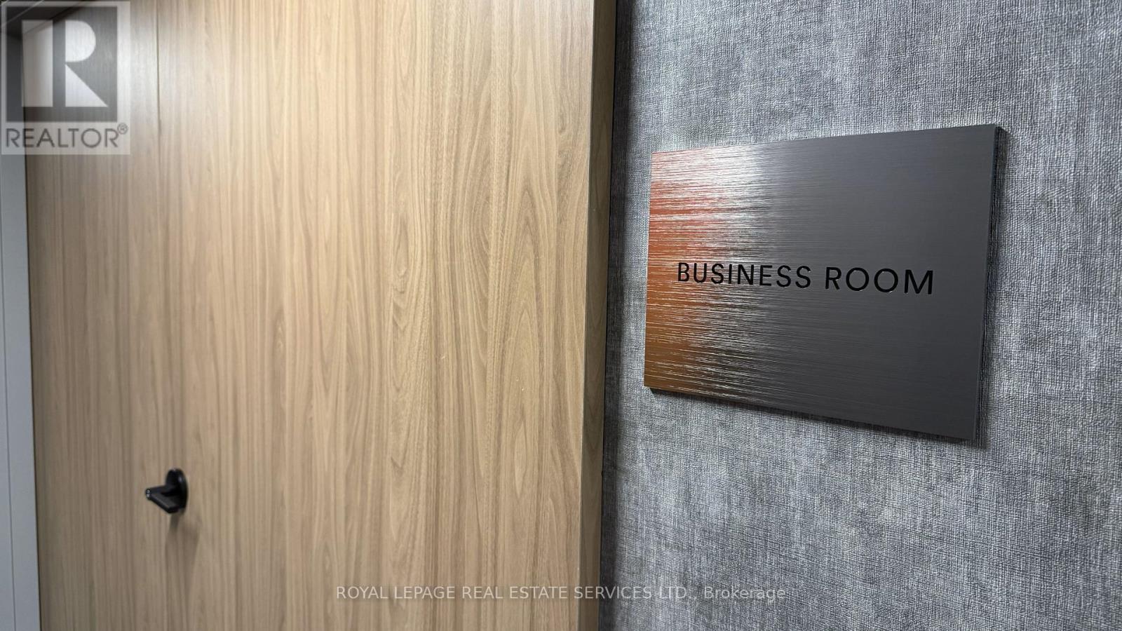 3811 - 430 Square One Drive, Mississauga, Ontario  L5B 0L6 - Photo 32 - W12604890