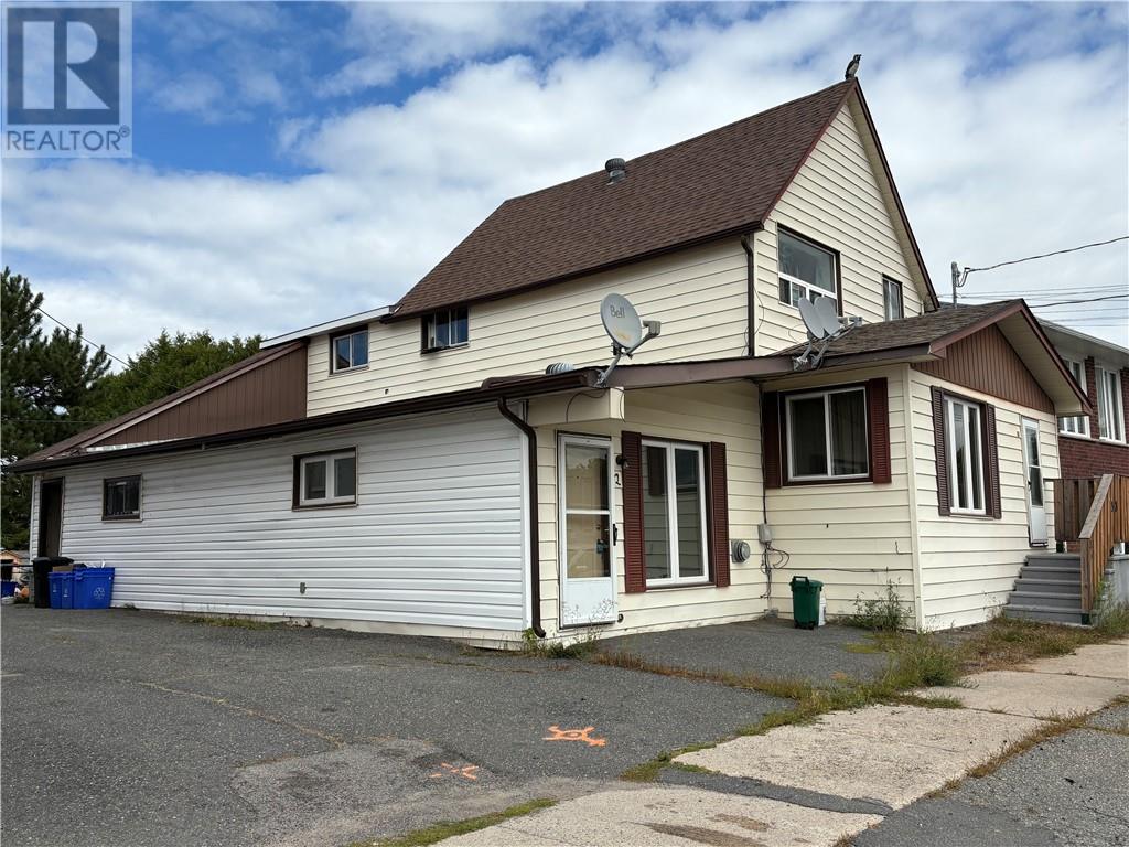 53 Main Street E, Chelmsford, Ontario