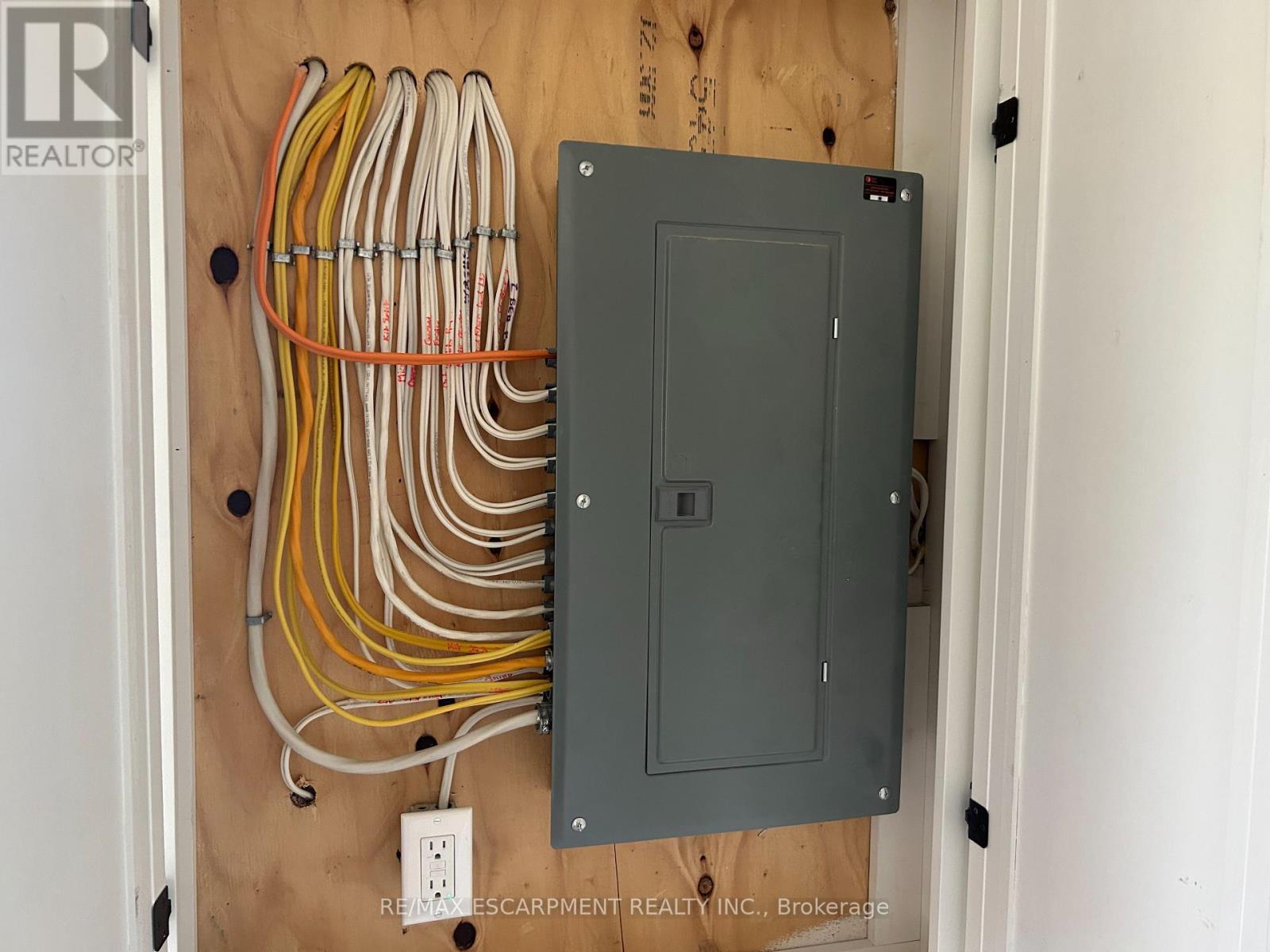 1888b Highway 3 E, Haldimand, Ontario  N1A 2W7 - Photo 20 - X12604708