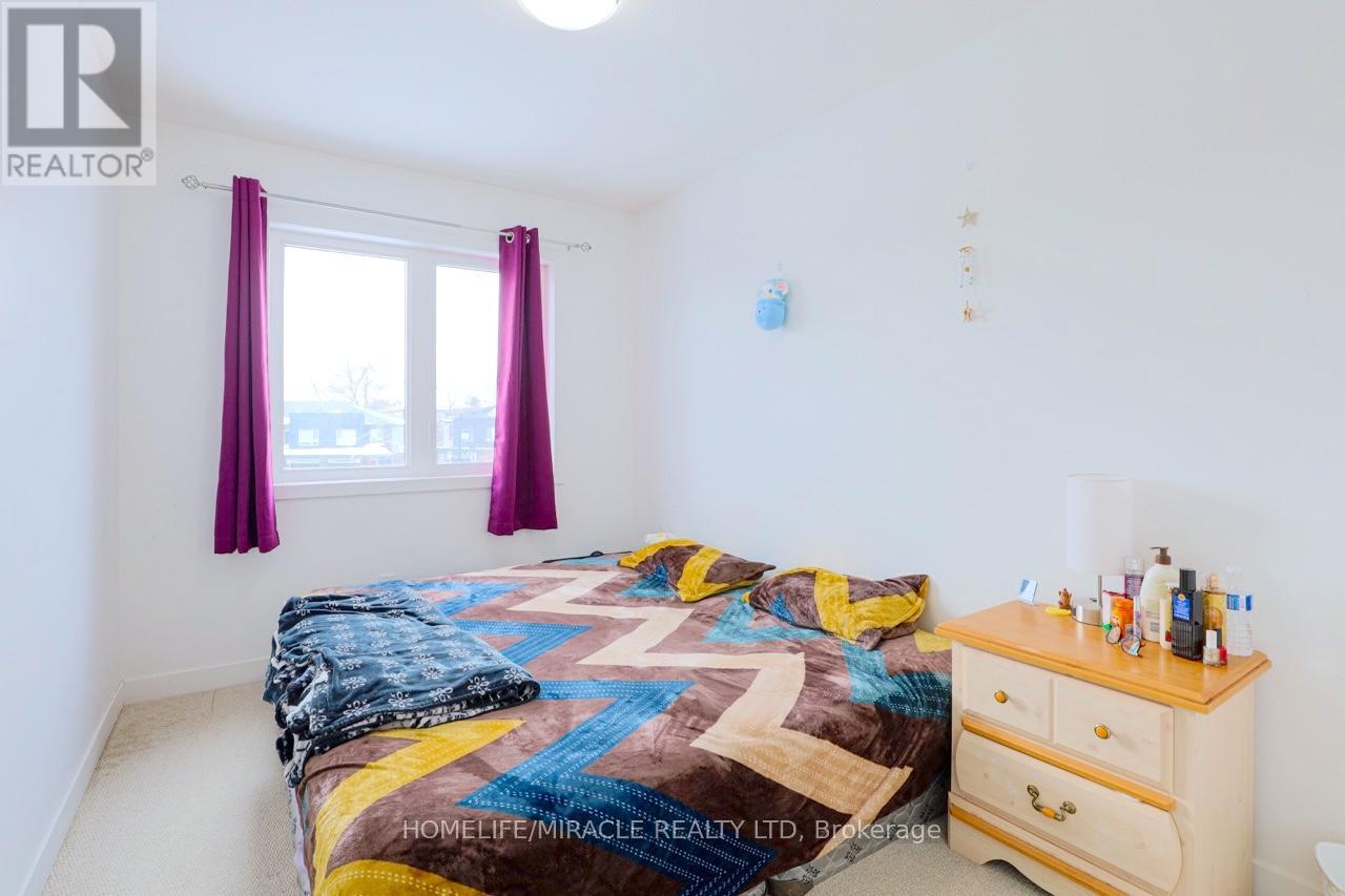 105 Pony Way, Kitchener, Ontario  N2R 0R8 - Photo 14 - X12604814