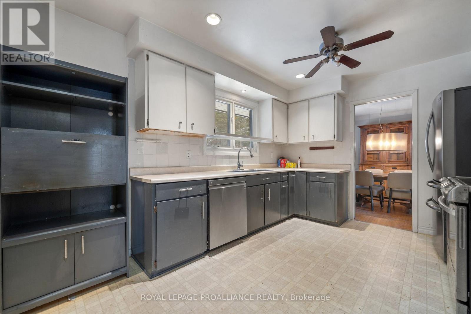 1237 Victoria Road, Prince Edward County, Ontario  K0K 1A0 - Photo 18 - X12604910