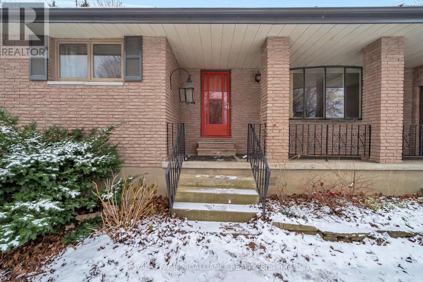 1237 Victoria Road, Prince Edward County, Ontario  K0K 1A0 - Photo 4 - X12604910