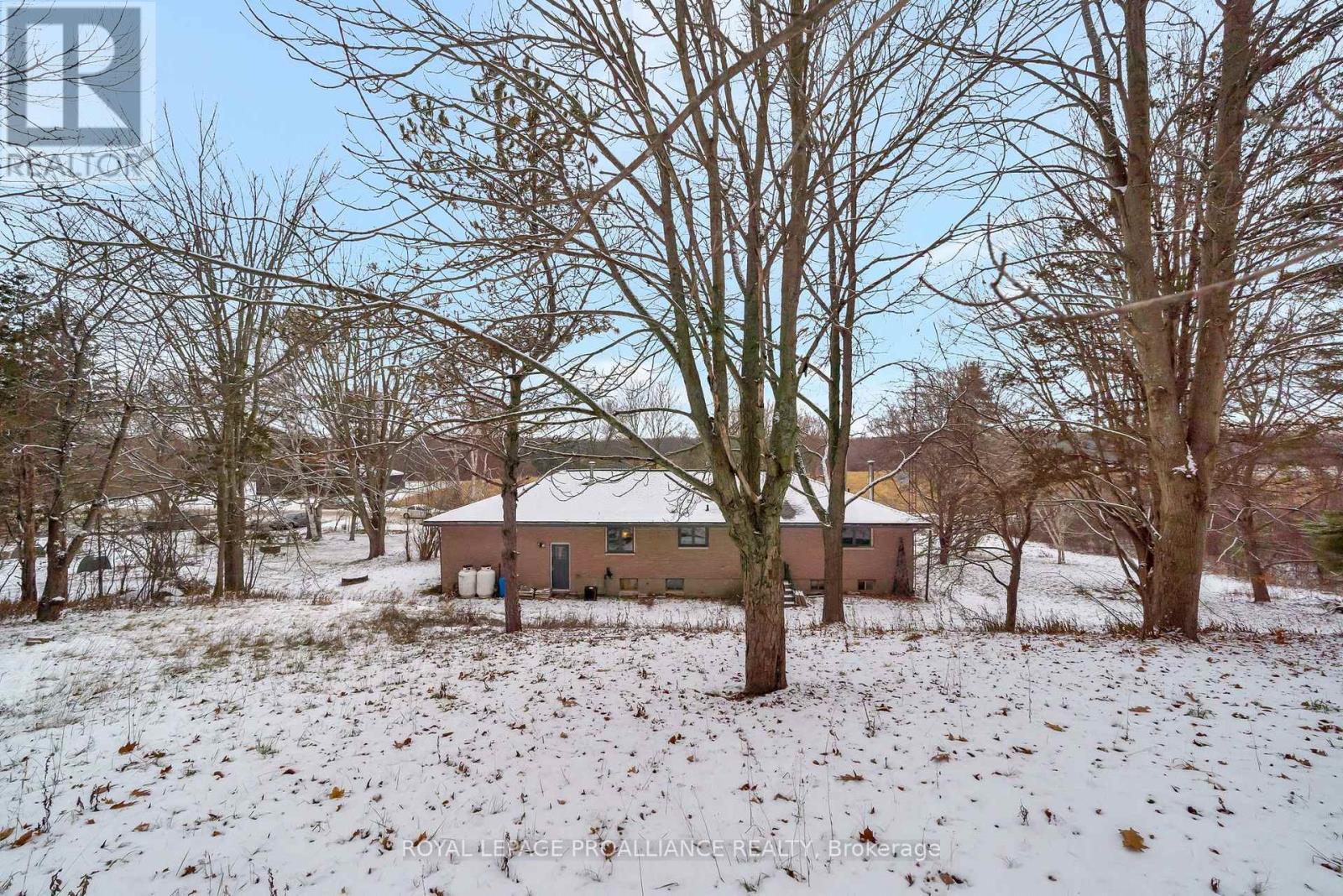 1237 Victoria Road, Prince Edward County, Ontario  K0K 1A0 - Photo 40 - X12604910