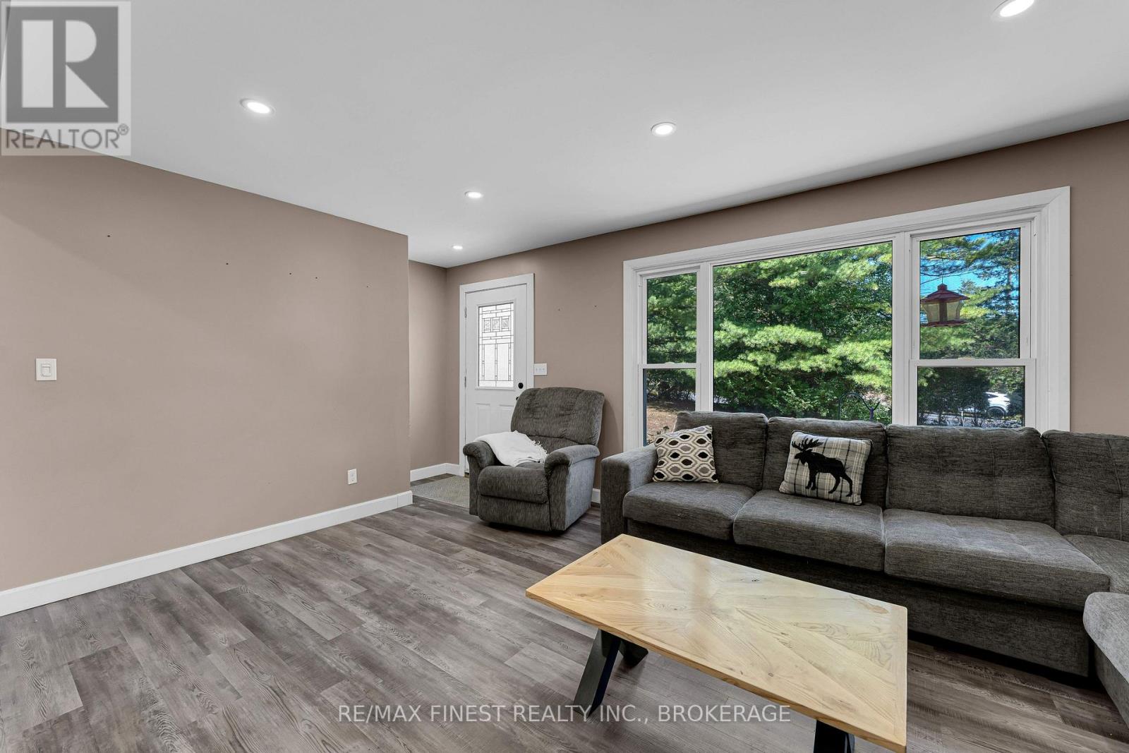 2843 Perth Road, Kingston, Ontario K0H 1S0 - Photo 5 - X12604980