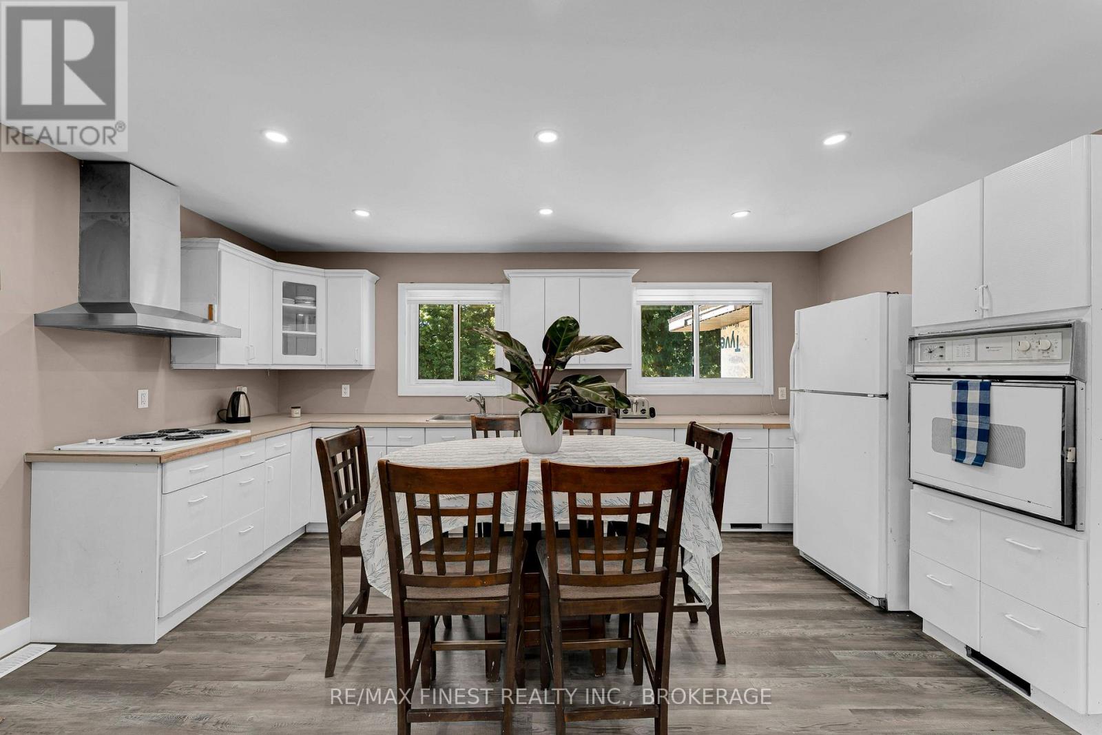 2843 Perth Road, Kingston, Ontario K0H 1S0 - Photo 9 - X12604980