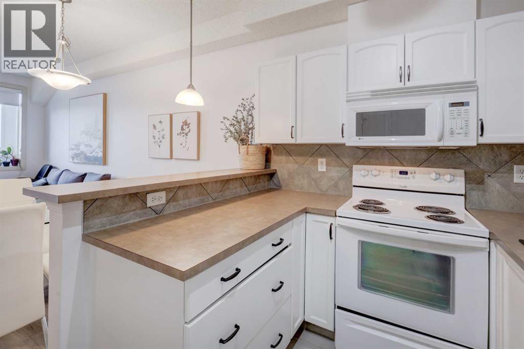 402, 120 Country Village Circle Ne, Calgary, Alberta  T3K 0E4 - Photo 8 - A2273623