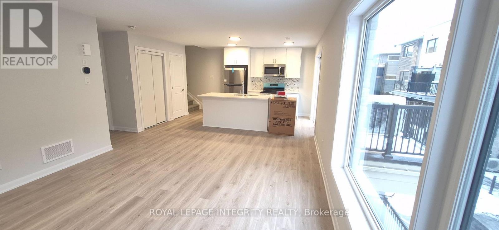 18 - 701 Glenroy Gilbert Drive, Ottawa, Ontario  K2J 7N8 - Photo 11 - X12605028