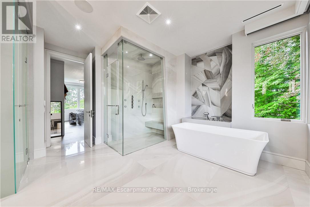 2250 Chancery Lane W, Oakville, Ontario  L6J 6A3 - Photo 25 - W12604934