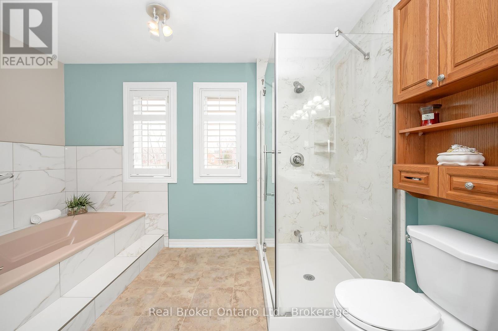 2015 Grosvenor Street, Oakville, Ontario  L6H 5A2 - Photo 29 - W12604954