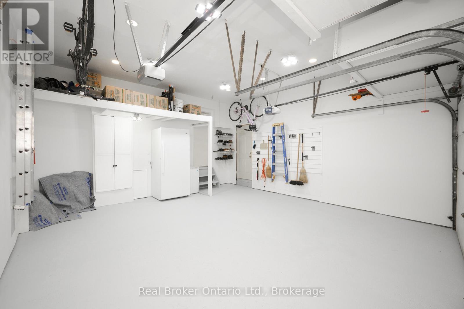 2015 Grosvenor Street, Oakville, Ontario  L6H 5A2 - Photo 34 - W12604954