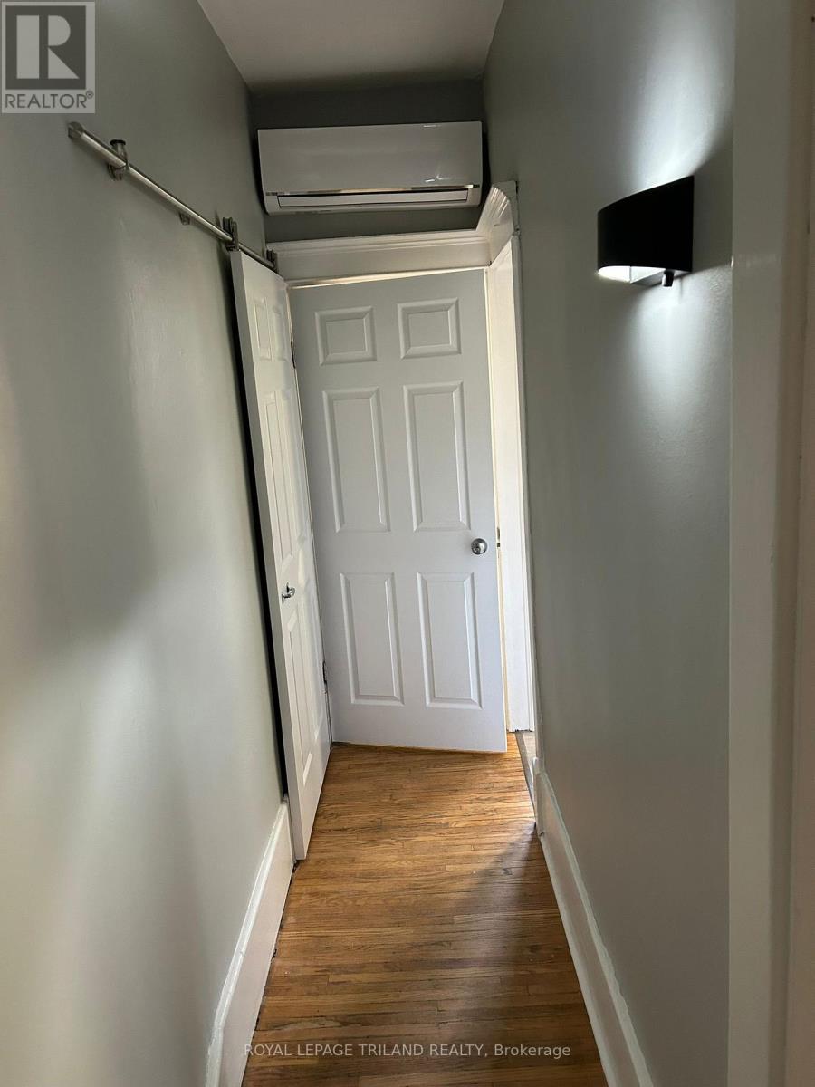 Unit 2 - 181 Ridout Street S, London South, Ontario  N6C 3X8 - Photo 4 - X12601354