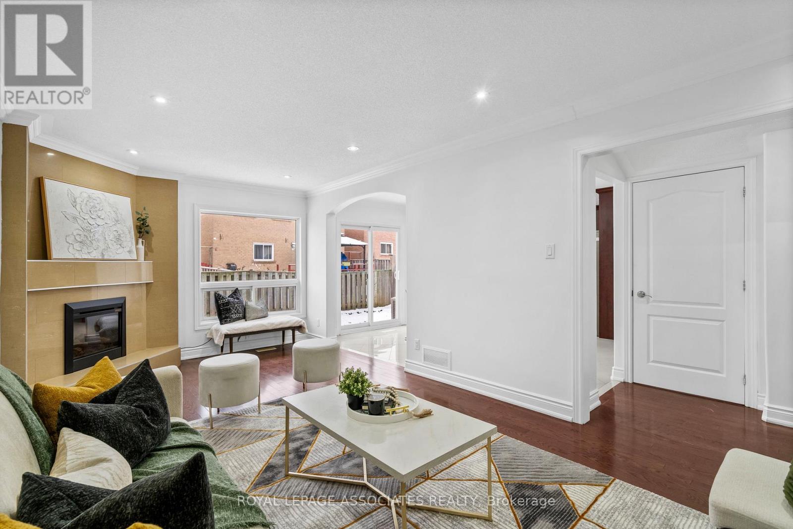 3 Middleport Crescent, Toronto, Ontario  M1B 4L5 - Photo 13 - E12604866