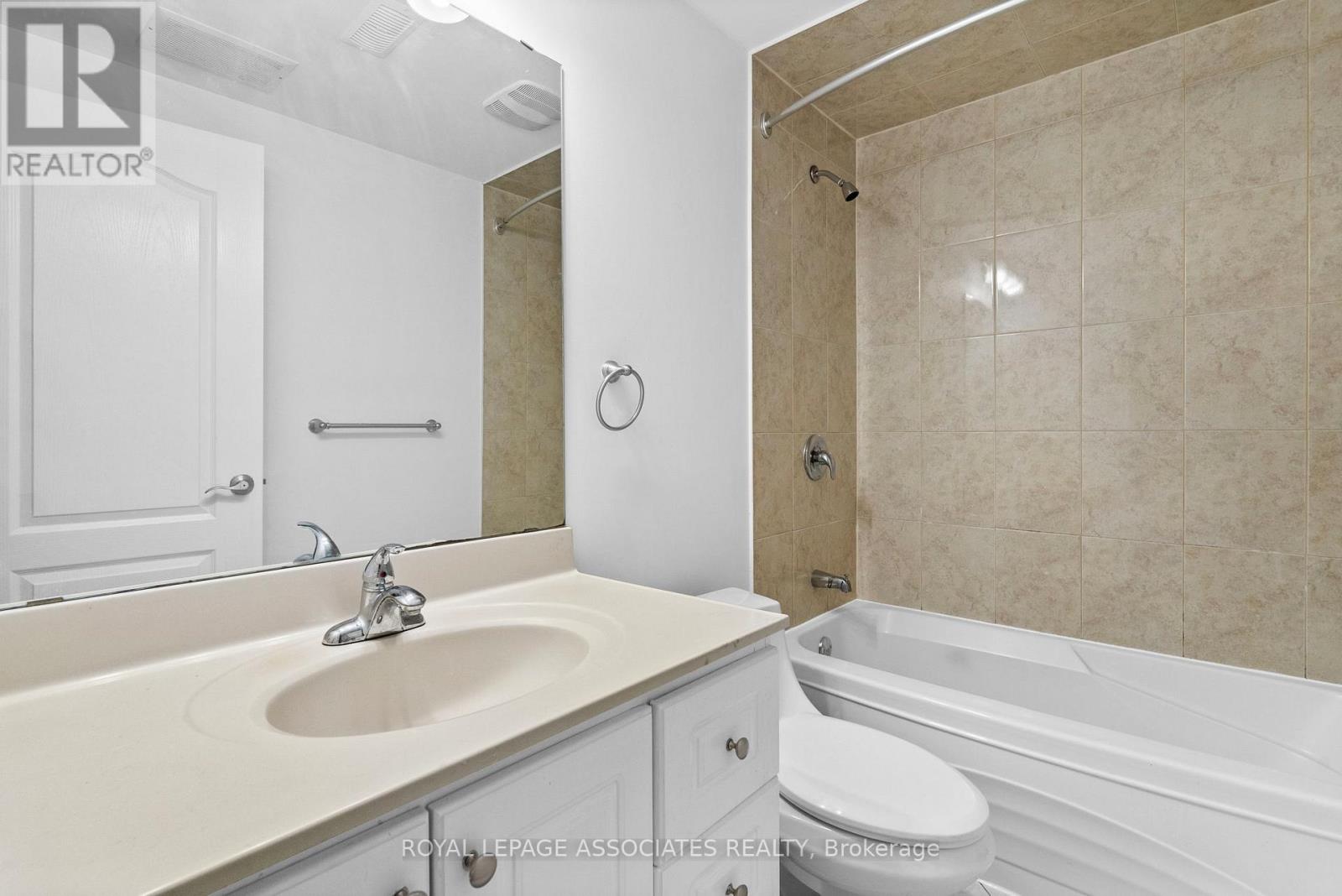 3 Middleport Crescent, Toronto, Ontario  M1B 4L5 - Photo 29 - E12604866