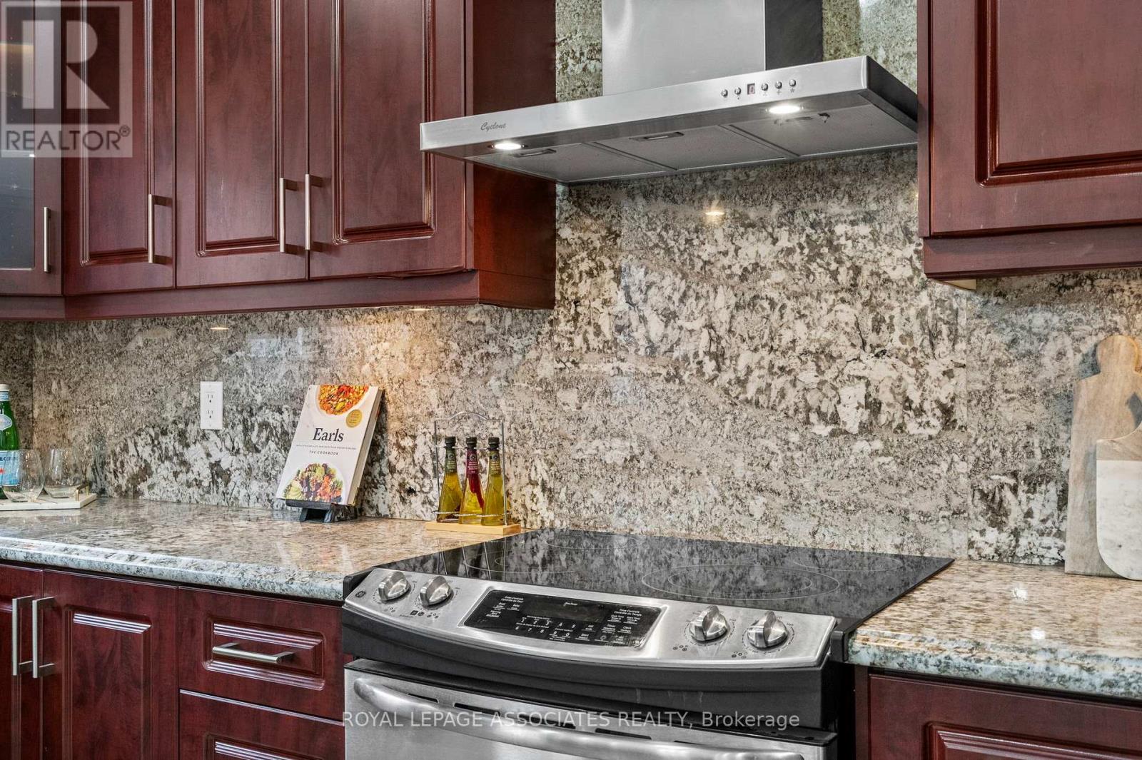 3 Middleport Crescent, Toronto, Ontario  M1B 4L5 - Photo 10 - E12604866