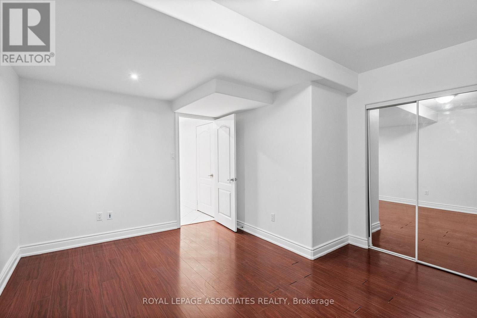 3 Middleport Crescent, Toronto, Ontario  M1B 4L5 - Photo 30 - E12604866