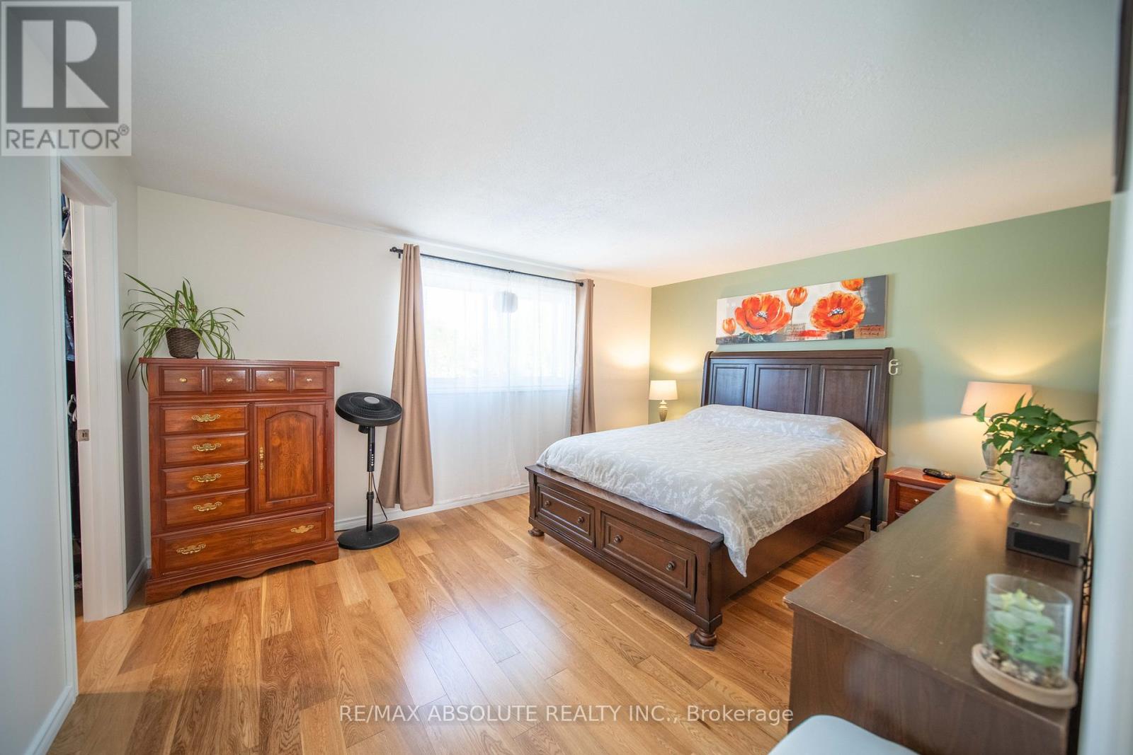 198 Hoylake Crescent, Ottawa, Ontario K1E 2M8 - Photo 22 - X12406624