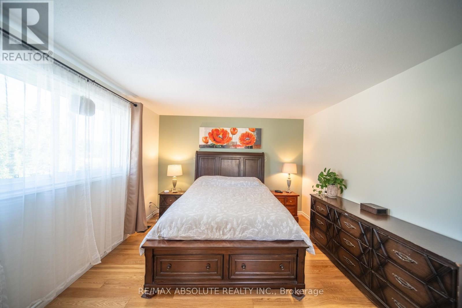 198 Hoylake Crescent, Ottawa, Ontario K1E 2M8 - Photo 21 - X12406624