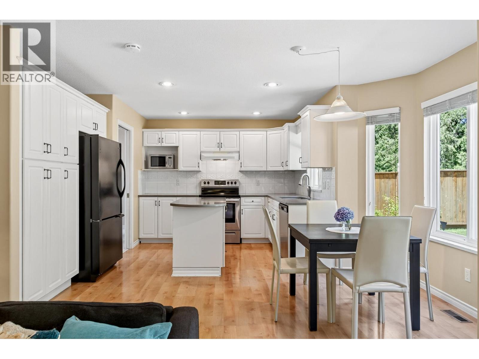 1237 Amazon Drive, Port Coquitlam, British Columbia V3B 7Y9 - Photo 10 - R3072411