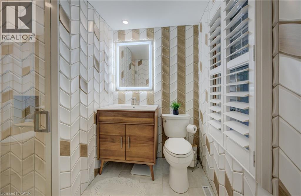 38 Academy Crescent, Waterloo, Ontario  N2L 5H7 - Photo 25 - 40792612