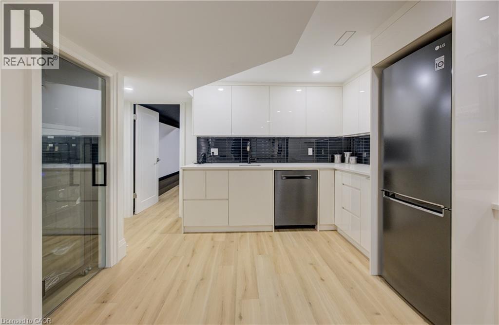 38 Academy Crescent, Waterloo, Ontario  N2L 5H7 - Photo 34 - 40792612