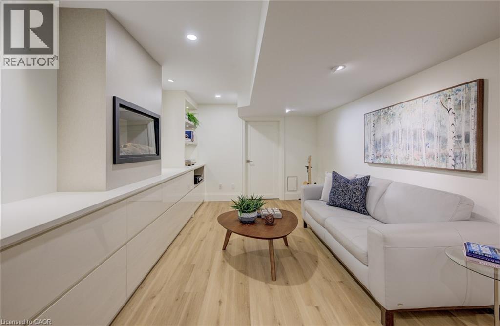 38 Academy Crescent, Waterloo, Ontario  N2L 5H7 - Photo 35 - 40792612