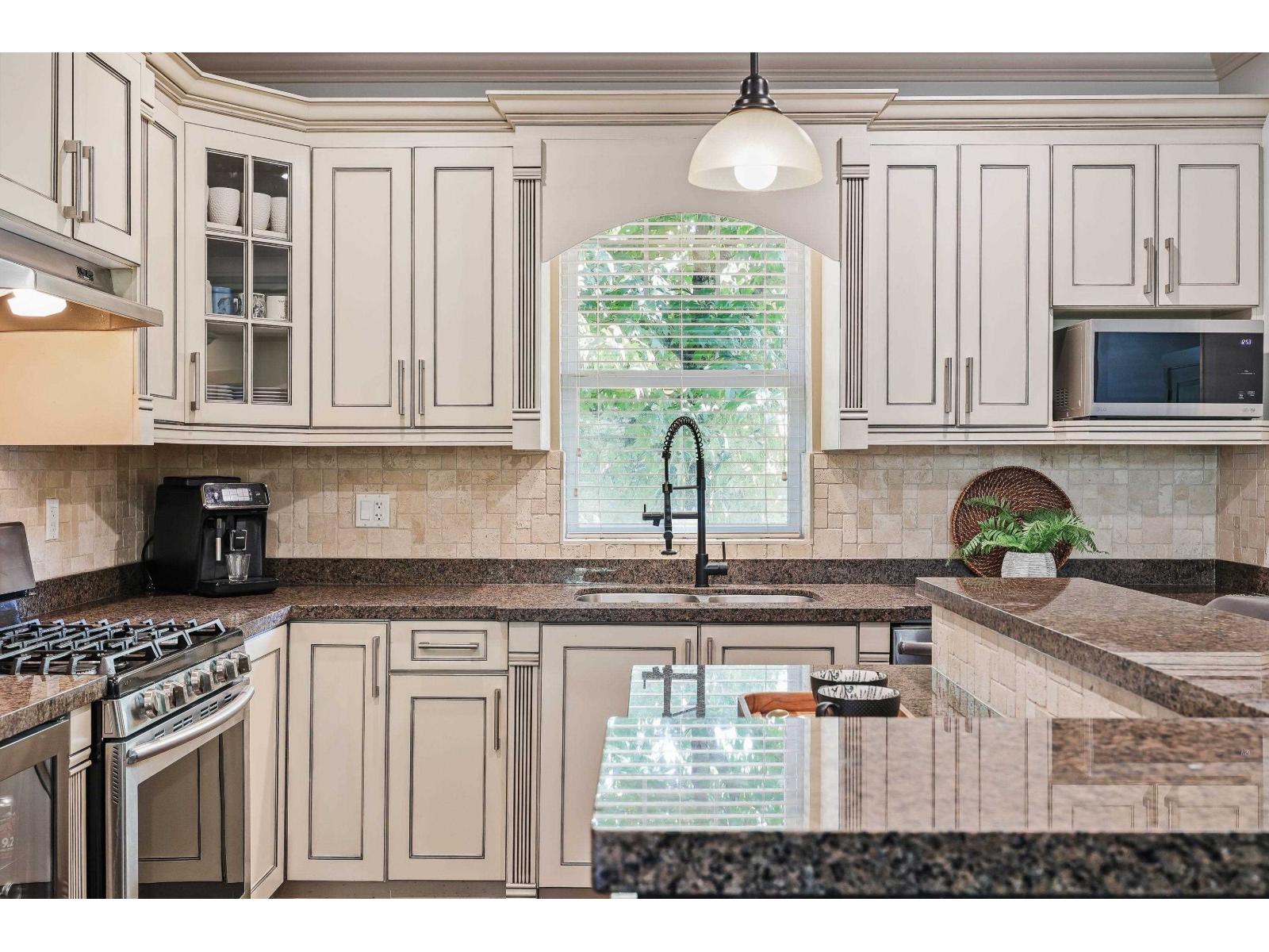 5017 223 Street, Langley, British Columbia V2Y 2V4 - Photo 6 - R3072329