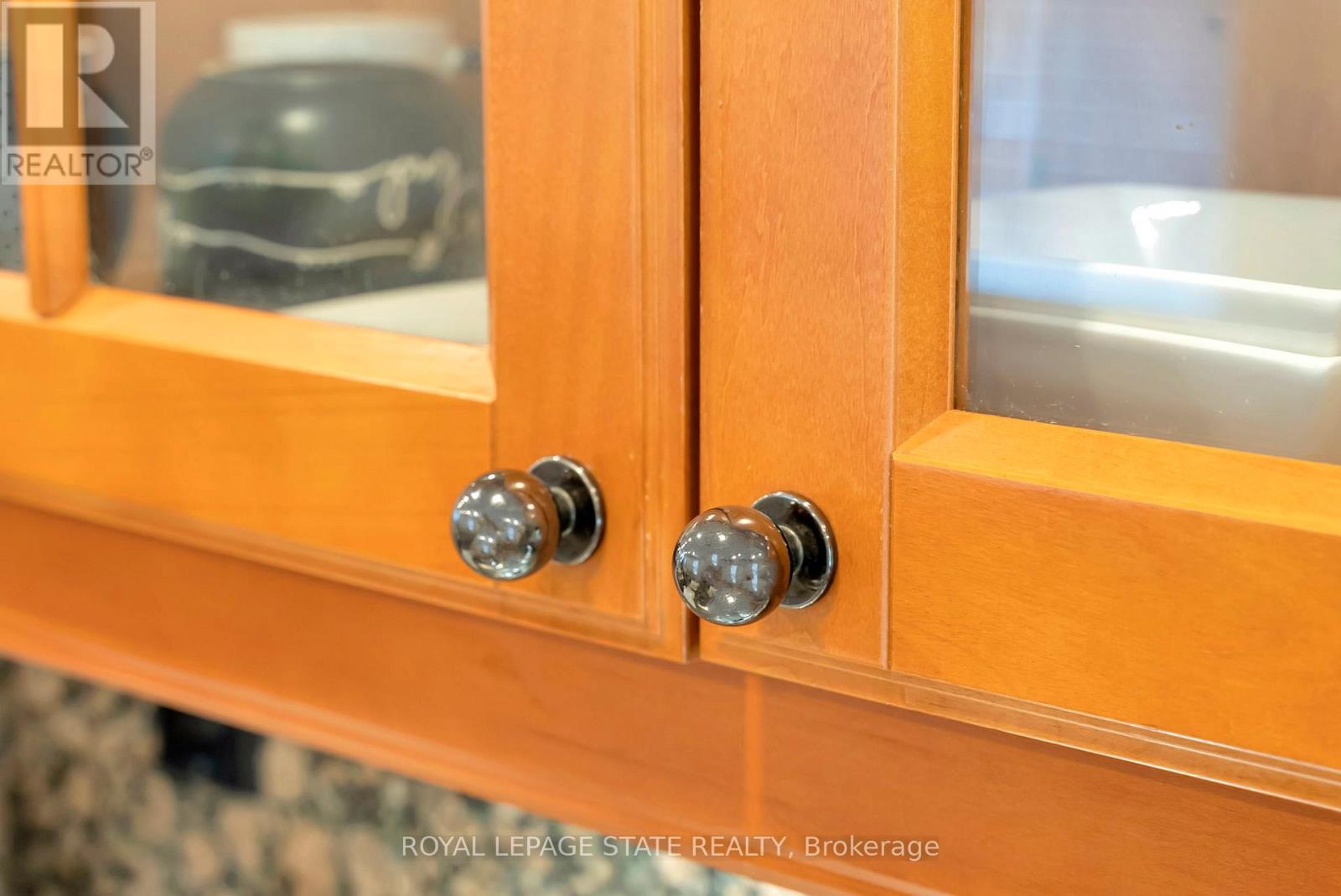 746 Roxborough Avenue, Hamilton, Ontario  L8H 1S7 - Photo 13 - X12275718