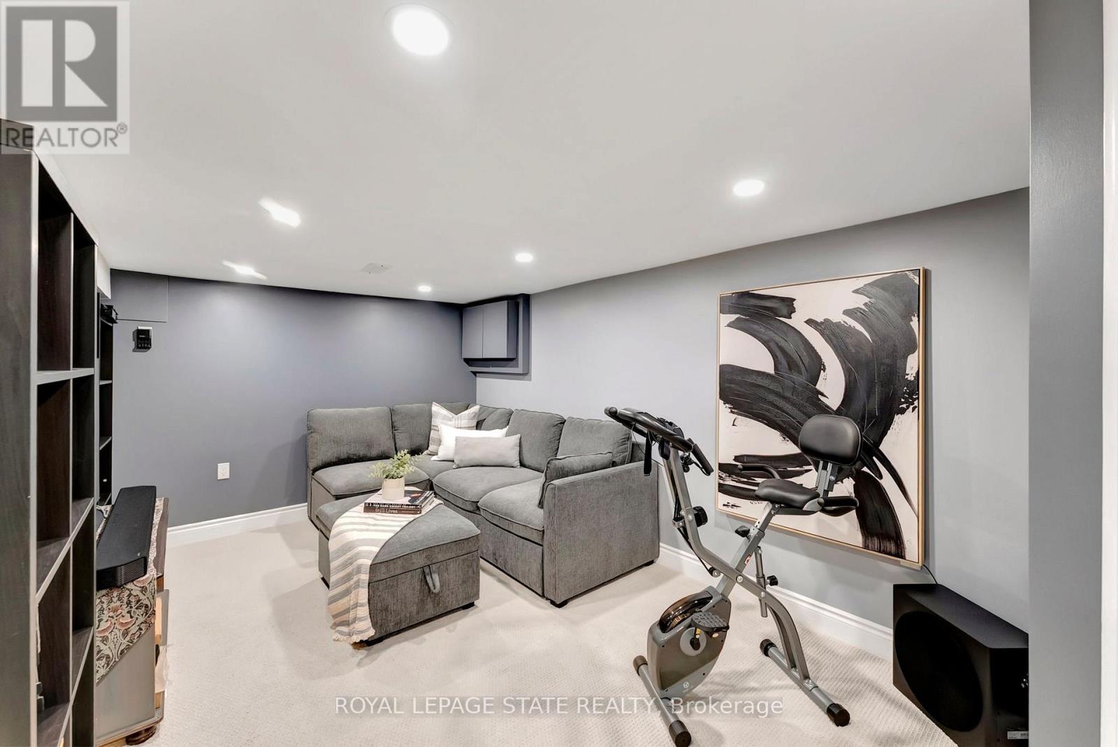 746 Roxborough Avenue, Hamilton, Ontario  L8H 1S7 - Photo 28 - X12275718