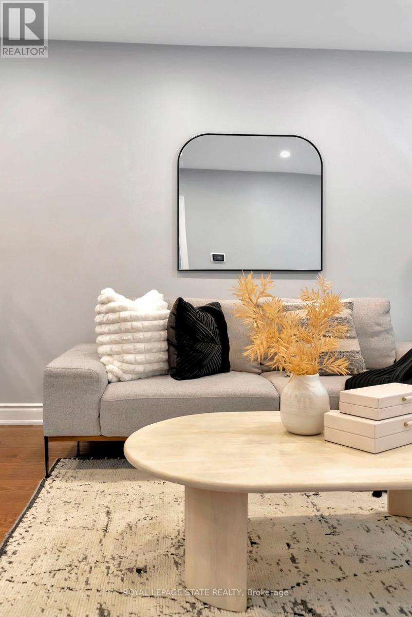 746 Roxborough Avenue, Hamilton, Ontario  L8H 1S7 - Photo 7 - X12275718