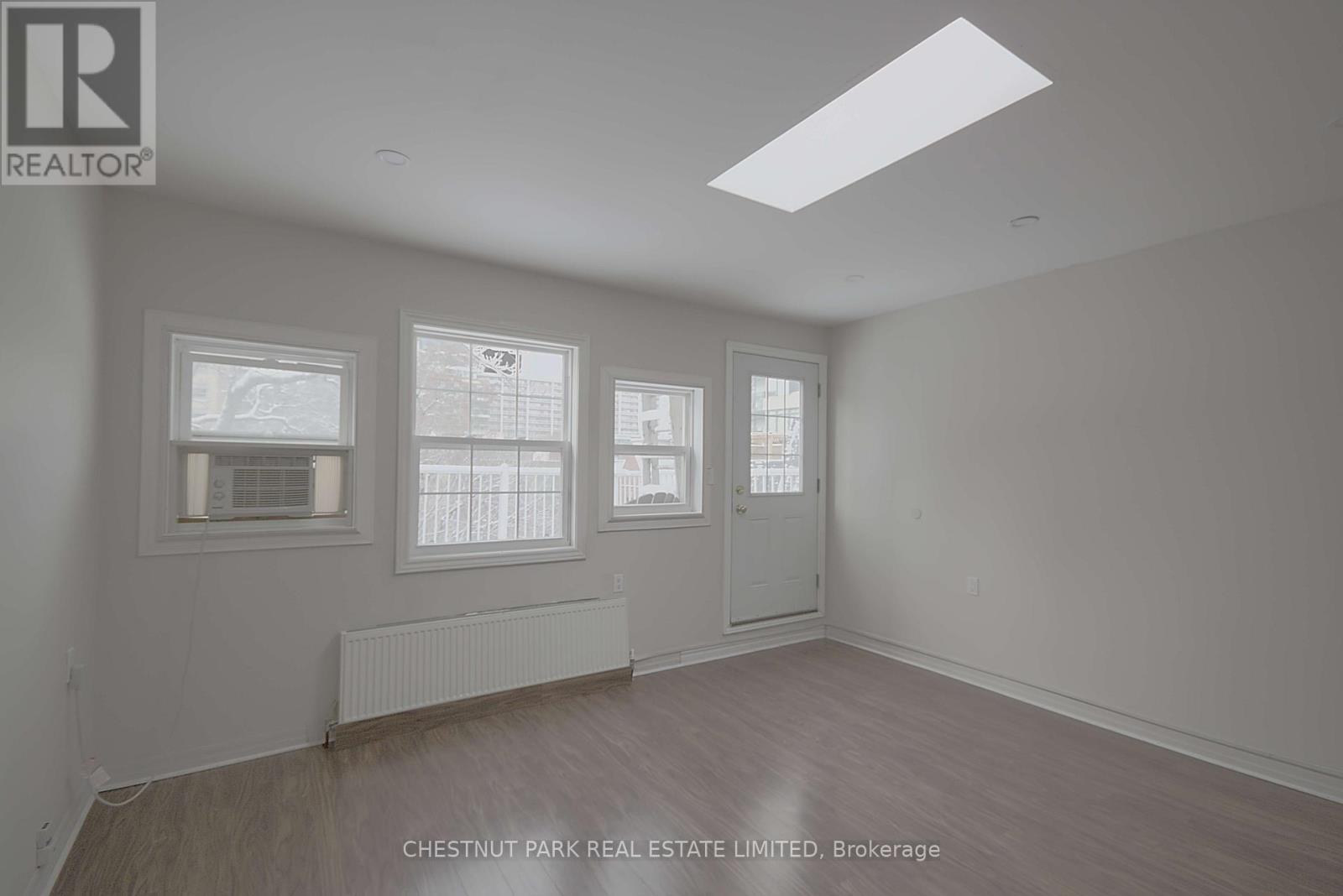 Unit 5 - 342 Jarvis Street, Toronto, Ontario  M4Y 2G6 - Photo 4 - C12373142