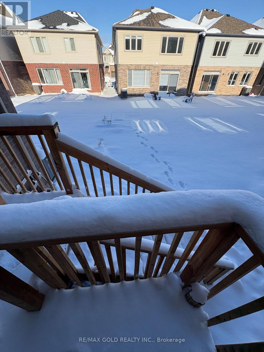 203 Broadacre Drive, Kitchener, Ontario  N2R 0S6 - Photo 24 - X12601246