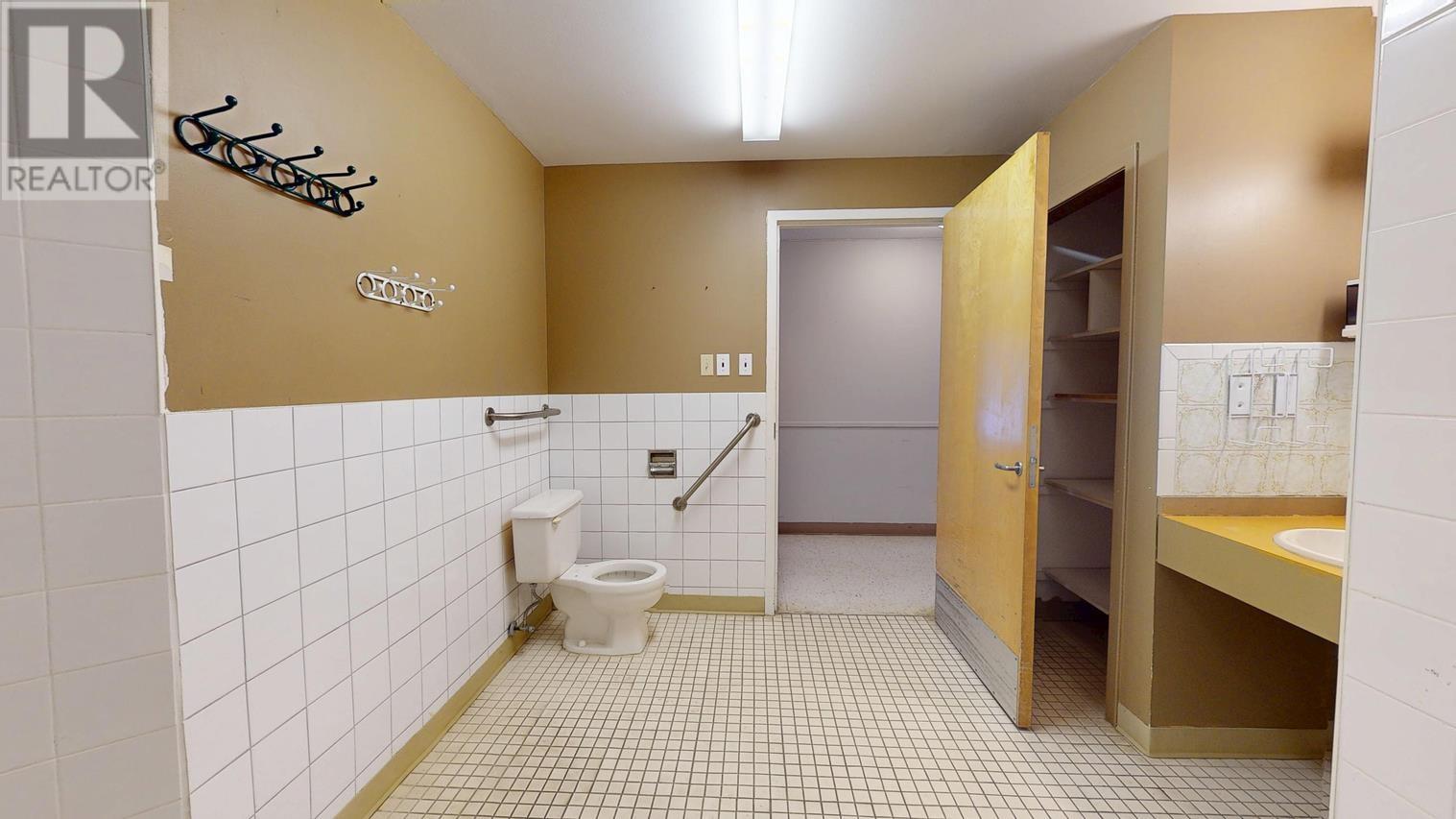 1020 Queen St E, Sault Ste. Marie, Ontario P6A 2C6 - Photo 19 - SM253417