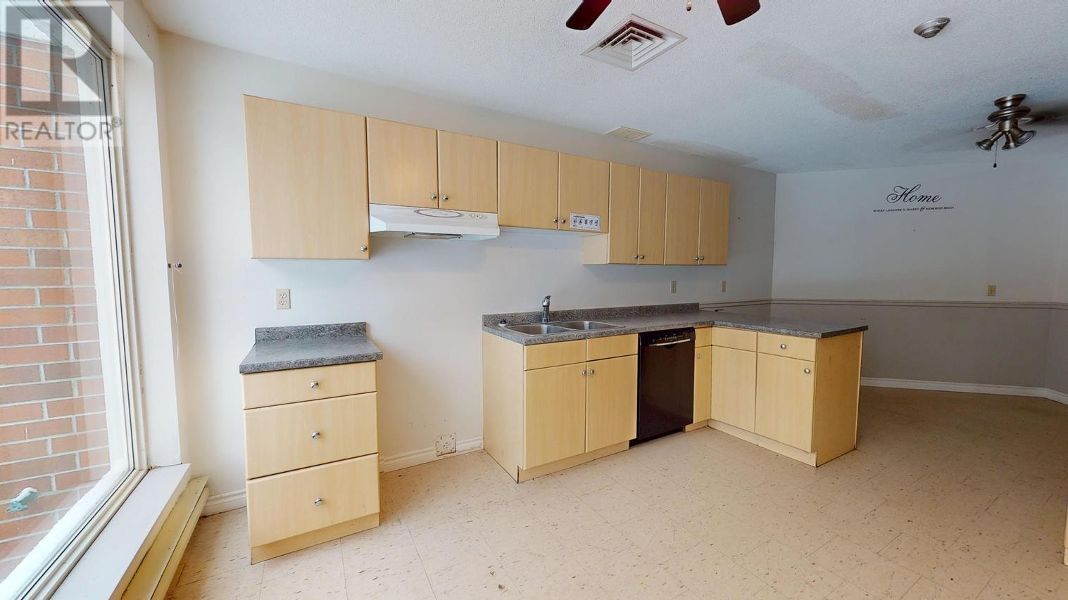 1020 Queen St E, Sault Ste. Marie, Ontario  P6A 2C6 - Photo 26 - SM253416