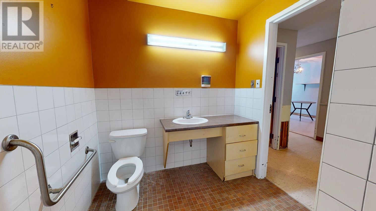 1020 Queen St E, Sault Ste. Marie, Ontario  P6A 2C6 - Photo 24 - SM253416