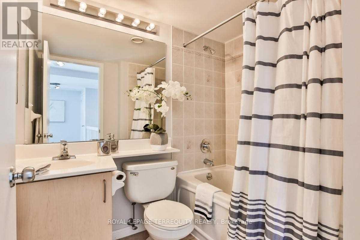 1052 - 139 Merton Street, Toronto, Ontario  M4S 3G7 - Photo 15 - C12604948