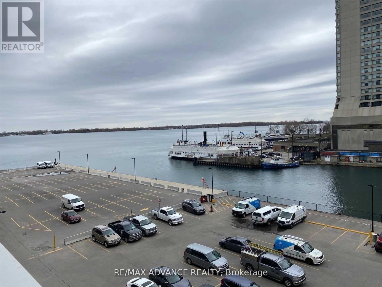 1104 - 15 Queens Quay E, Toronto, Ontario  M5E 0A4 - Photo 15 - C12604982