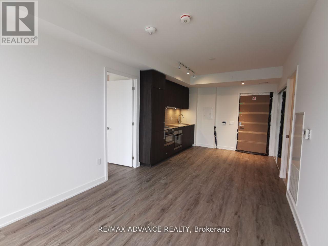 1104 - 15 Queens Quay E, Toronto, Ontario  M5E 0A4 - Photo 3 - C12604982