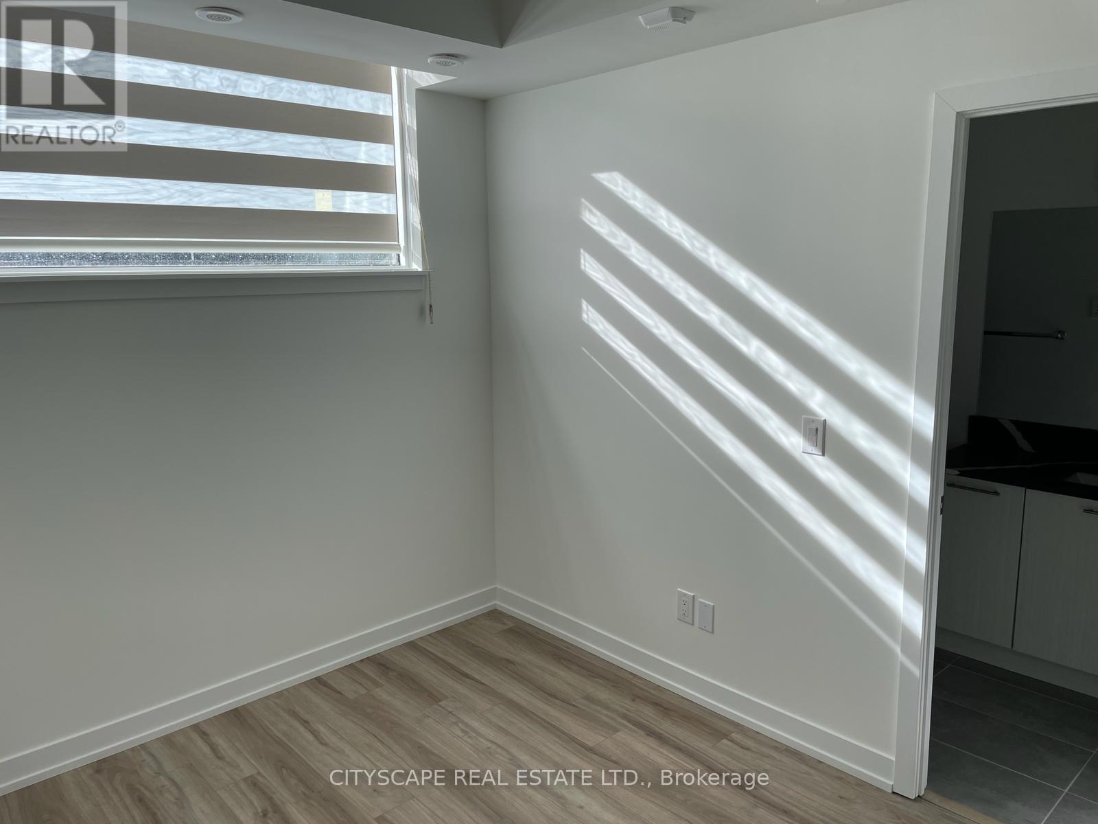 4 - 861 Sheppard Avenue W, Toronto, Ontario  M3H 0E9 - Photo 11 - C12604988