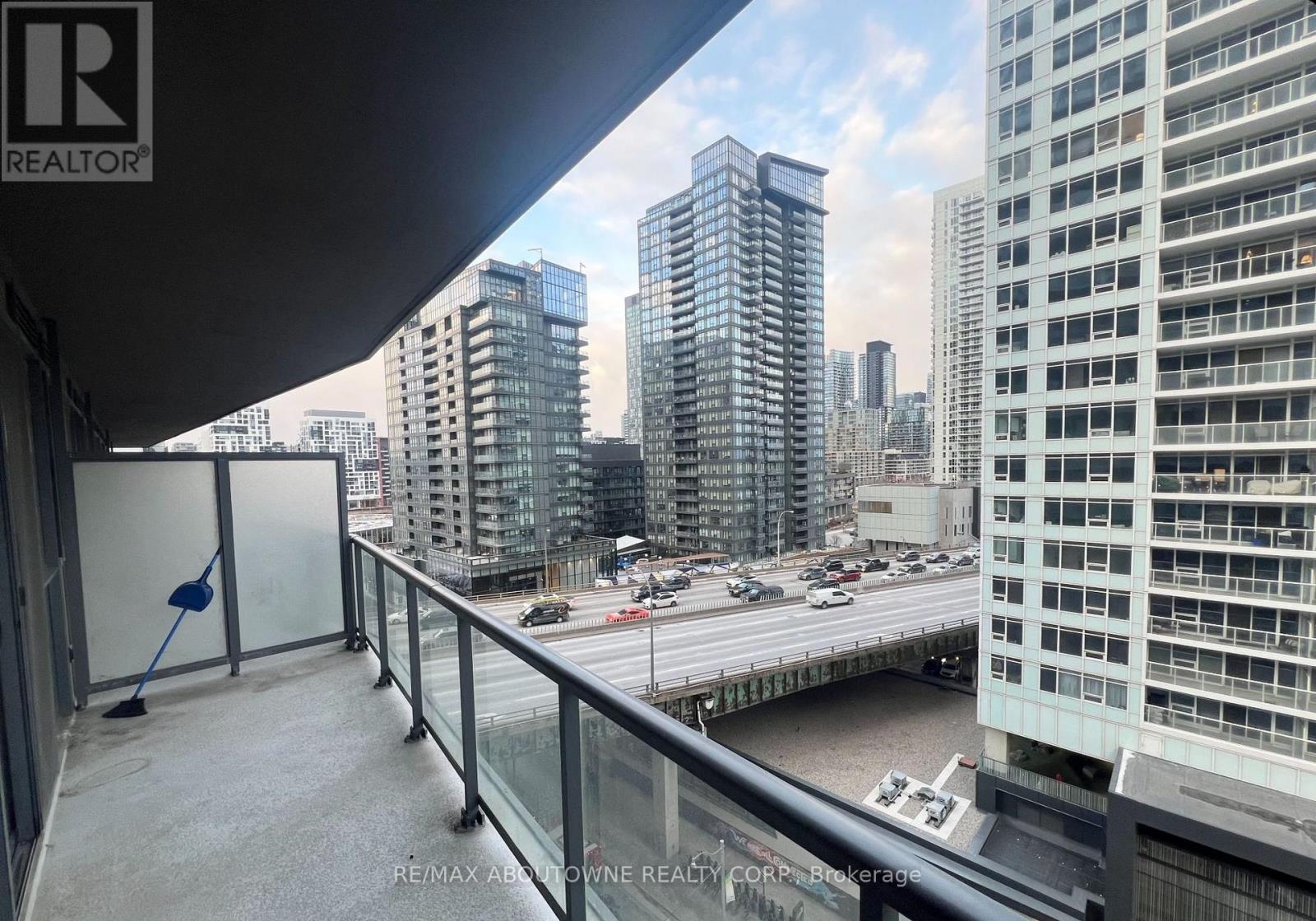 1110 - 20 Bruyeres Mews, Toronto, Ontario  M5V 0G8 - Photo 14 - C12605002