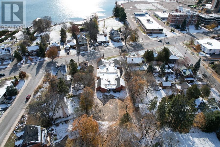 1020 Queen St E, Sault Ste. Marie, Ontario P6A 2C6 - Photo 4 - SM253417