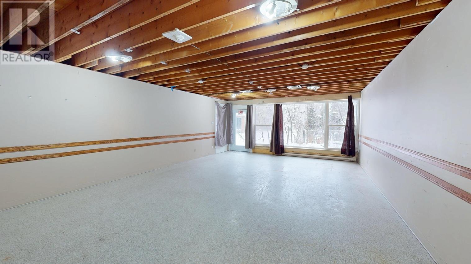 1020 Queen St E, Sault Ste. Marie, Ontario  P6A 2C6 - Photo 28 - SM253416