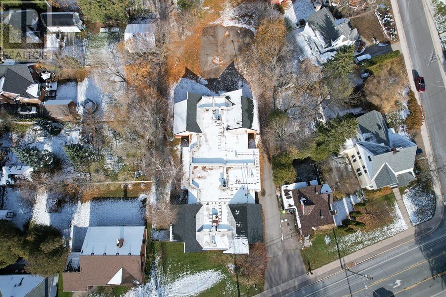 1020 Queen St E, Sault Ste. Marie, Ontario P6A 2C6 - Photo 3 - SM253417