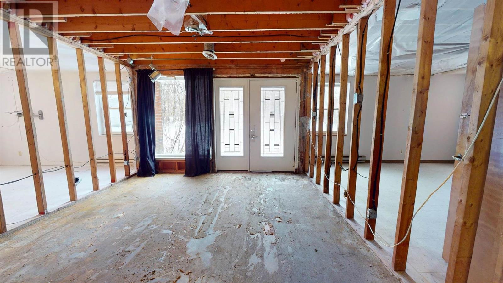 1020 Queen St E, Sault Ste. Marie, Ontario P6A 2C6 - Photo 14 - SM253417