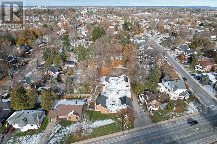 1020 Queen St E, Sault Ste. Marie, Ontario P6A 2C6 - Photo 6 - SM253417