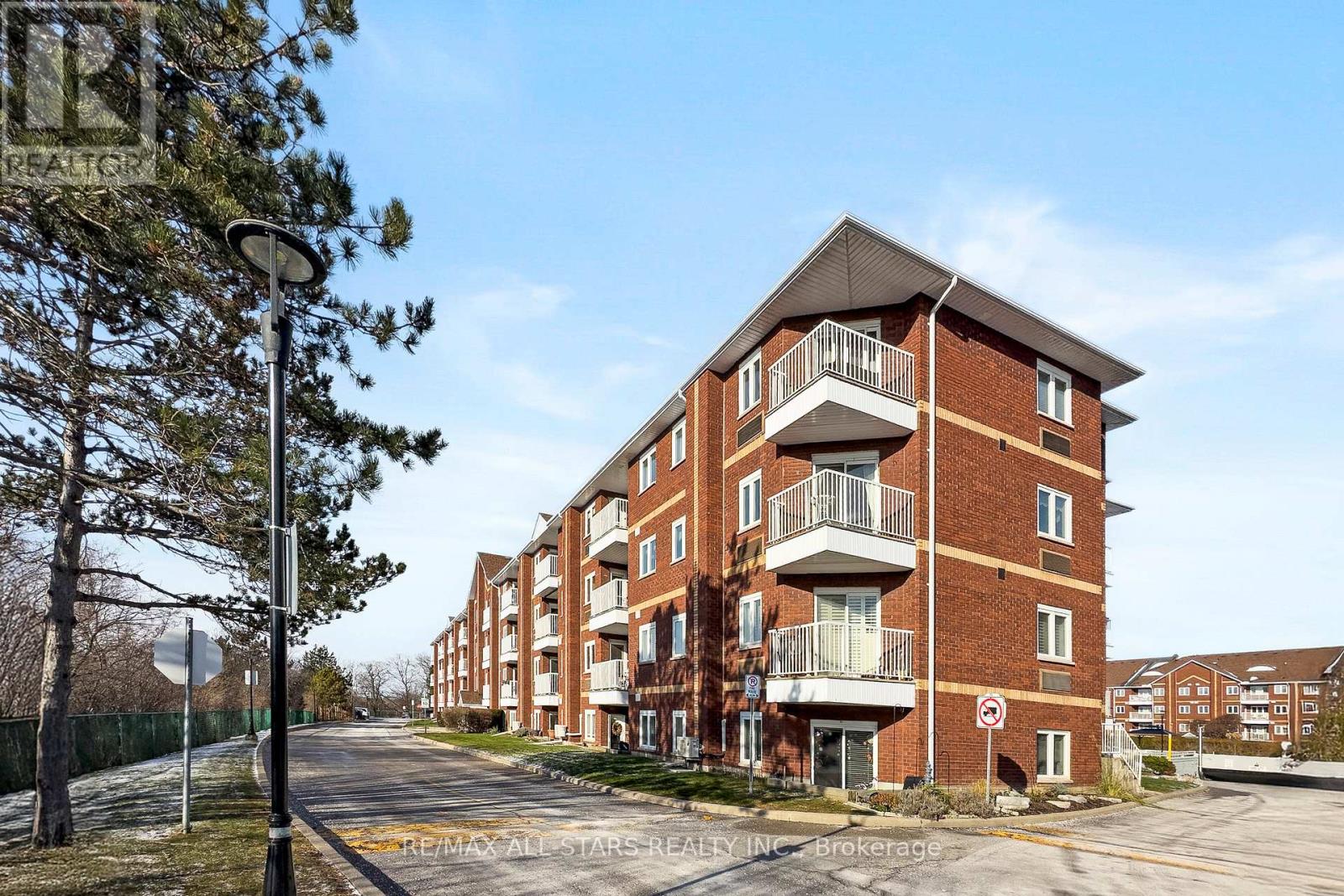 211 - 191 Lake Driveway W, Ajax, Ontario  L1S 7H9 - Photo 2 - E12604926