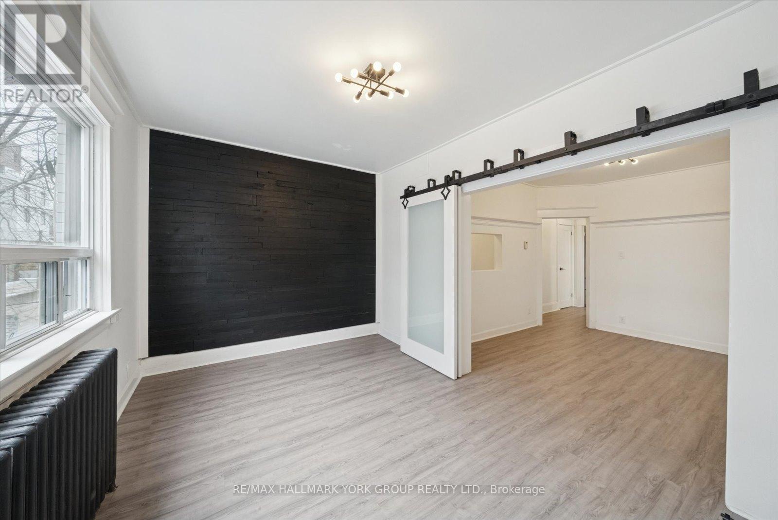 1578a Queen Street E, Toronto, Ontario  M4L 1G1 - Photo 2 - E12604972