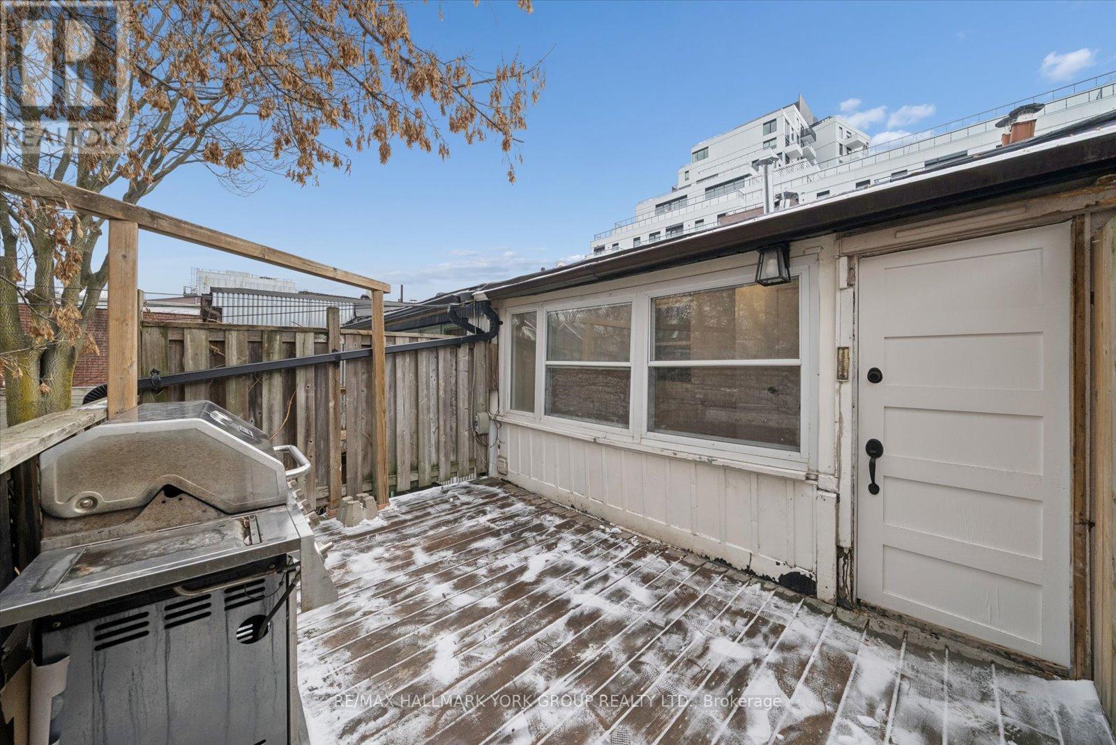 1578a Queen Street E, Toronto, Ontario  M4L 1G1 - Photo 27 - E12604972