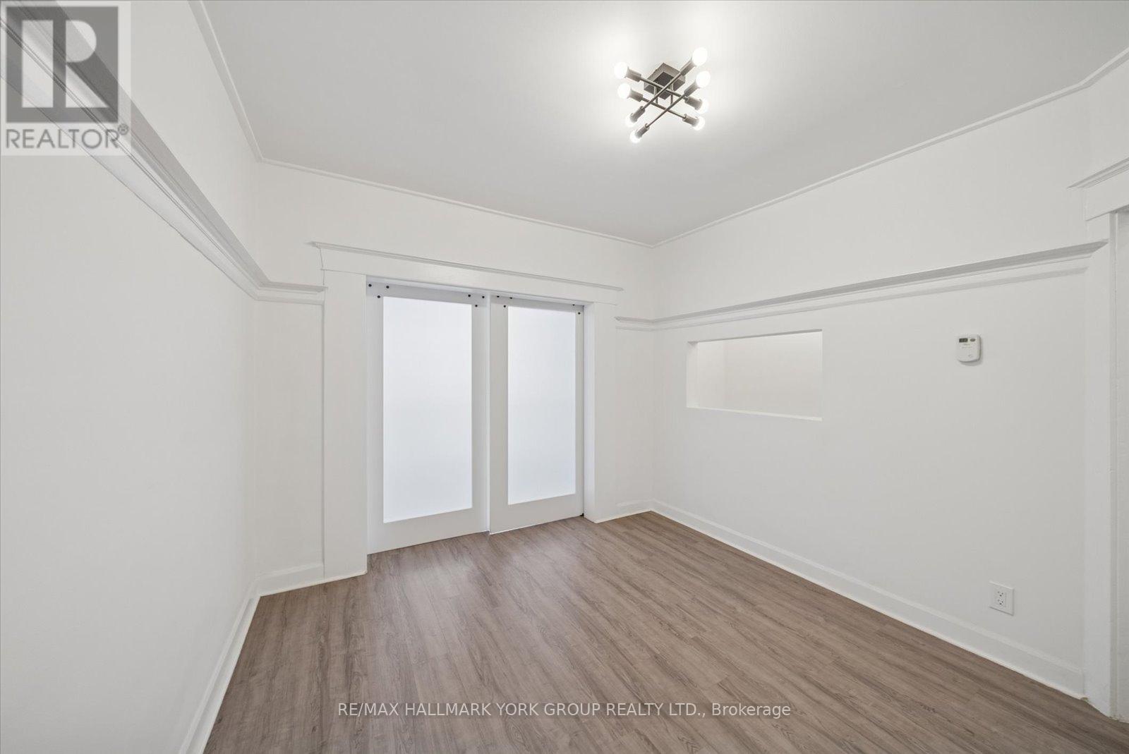 1578a Queen Street E, Toronto, Ontario  M4L 1G1 - Photo 9 - E12604972