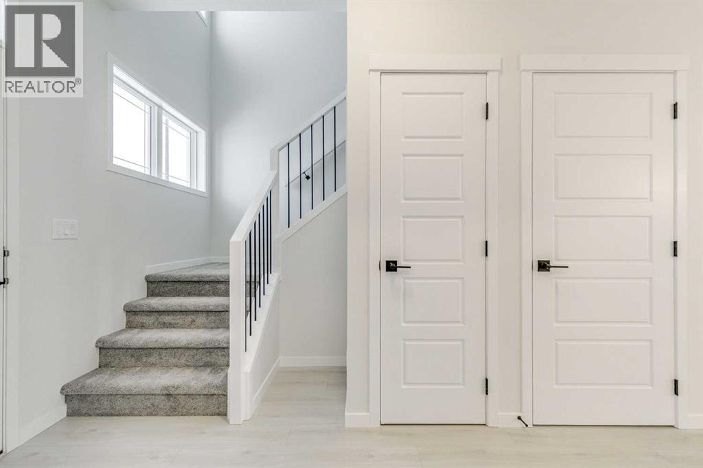 186 Creekside Manor Sw, Calgary, Alberta  T2X 6J5 - Photo 20 - A2272147